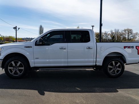 Used 2016 Ford F150 XLT w/ Equipment Group 302A Luxury image 12