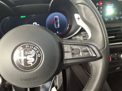 Used 2024 Alfa Romeo Stelvio Sprint image 21