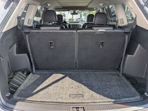 Used 2023 Volkswagen Atlas SEL Premium AWD/4WD image 8