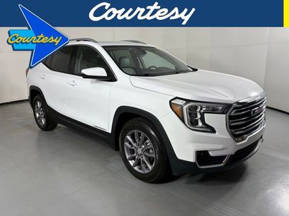 Used 2024 GMC Terrain SLT