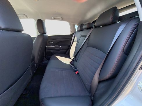 Used 2024 Mitsubishi Outlander Sport SE image 19