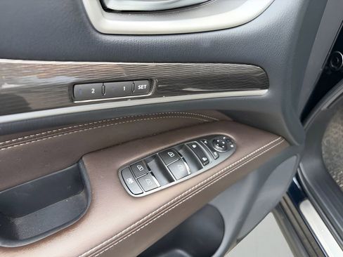 Used 2019 INFINITI QX60 Luxe w/ Essential Package image 22