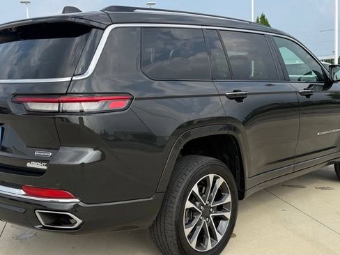 Certified 2022 Jeep Grand Cherokee L Overland w/ Luxury Tech Group IV AWD/4WD image 4
