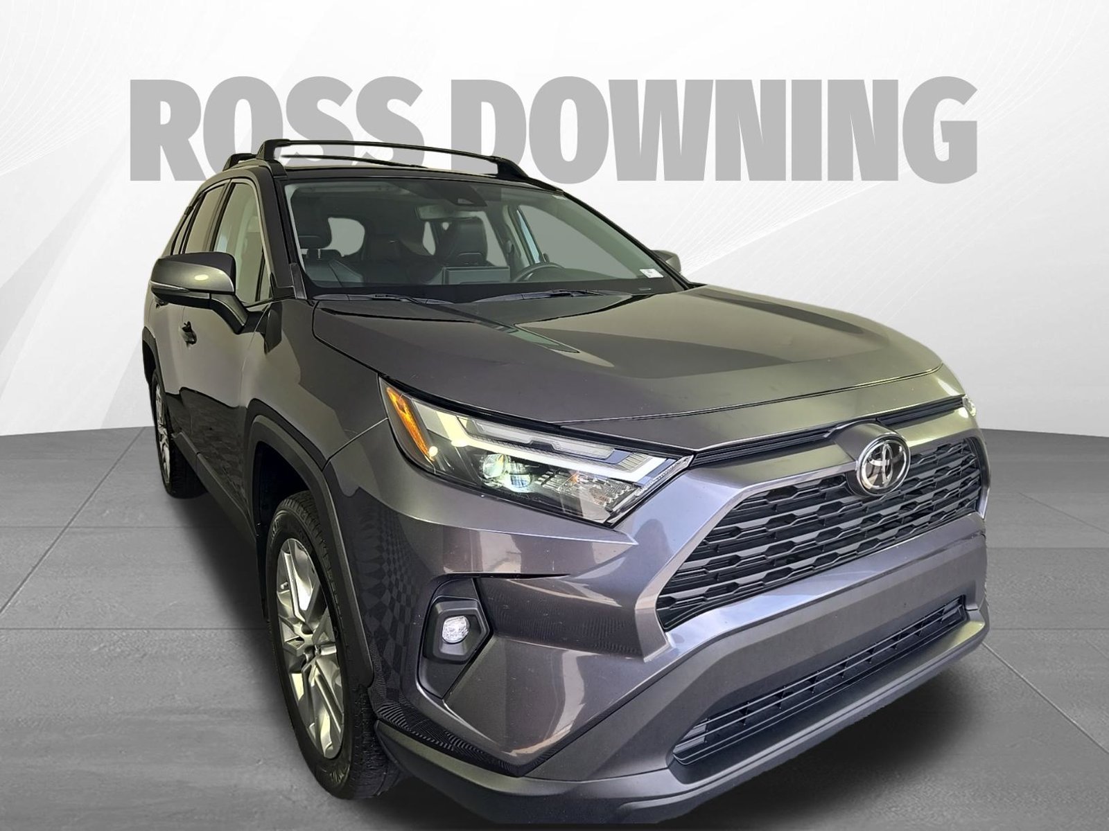 Used 2024 Toyota RAV4 XLE Premium FWD image 3