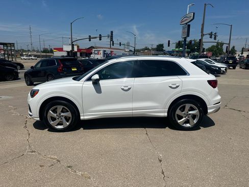 Used 2020 Audi Q3 2.0T Premium AWD/4WD image 6