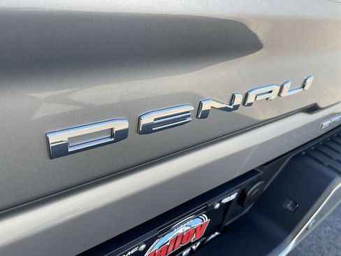 New 2026 GMC Sierra 3500 Denali Ultimate AWD/4WD image 33