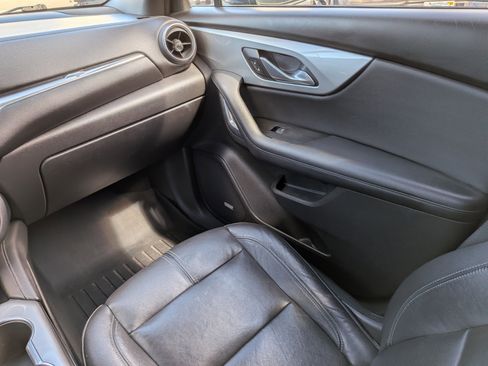 Used 2019 Chevrolet Blazer LT w/ Sound & Technology Package FWD image 15
