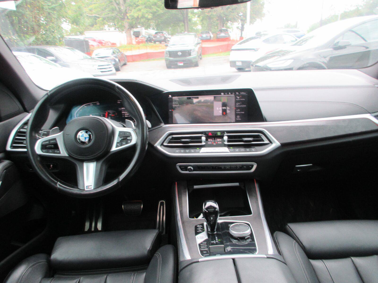 Used 2022 BMW X5 xDrive40i w/ M Sport Package AWD/4WD image 14