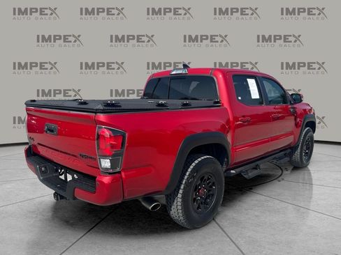 Used 2017 Toyota Tacoma TRD Pro AWD/4WD image 5