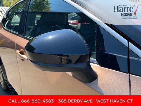 Certified 2023 Nissan Ariya FWD image 8