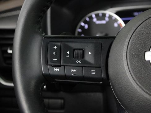 Certified 2023 Nissan Rogue SV w/ SV Premium B Package FWD image 28