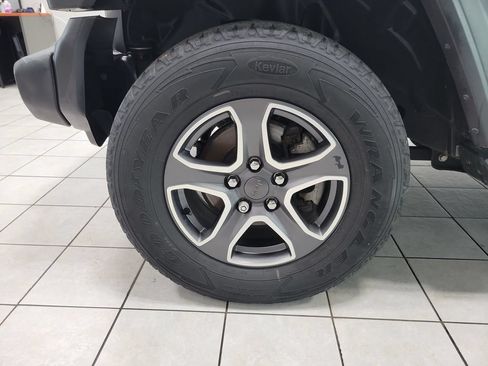 Certified 2020 Jeep Wrangler Unlimited Sport S AWD/4WD image 37