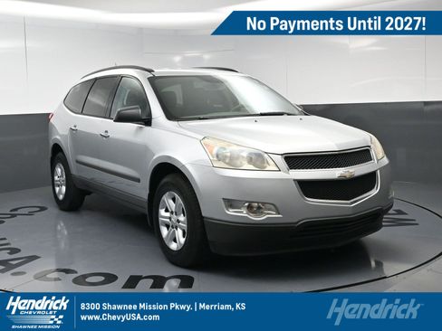 Used 2011 Chevrolet Traverse LS FWD image 1