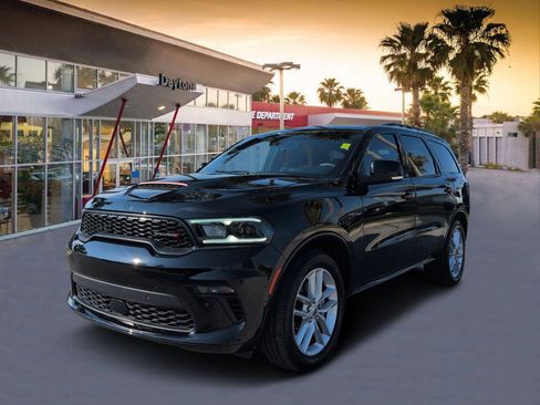 Certified 2023 Dodge Durango R/T RWD image 7