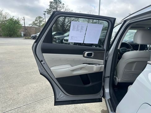 Used 2022 Kia Sorento SX image 23