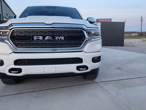 Used 2021 RAM 1500 Limited image 3