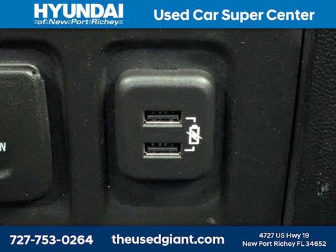 Used 2018 Chevrolet Traverse Premier w/ Driver Confidence II Package FWD image 20