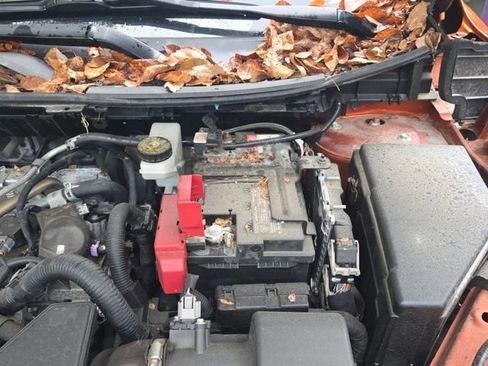 Used 2021 Nissan Rogue Platinum image 13