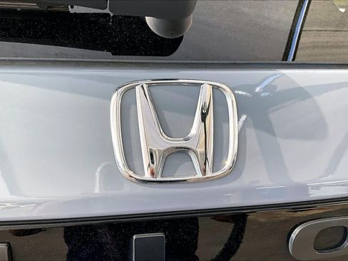 Used 2025 Honda Pilot Touring image 31