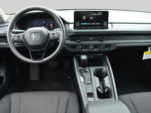 Used 2025 Honda Accord LX image 17
