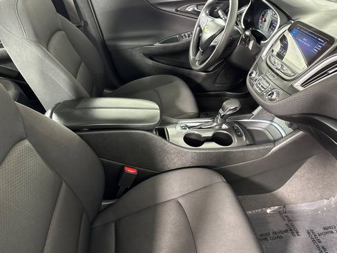 Used 2024 Chevrolet Malibu LT FWD image 12