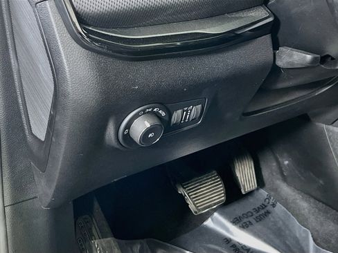 Used 2022 Jeep Compass Trailhawk w/ Trailhawk Convenience Group AWD/4WD image 10