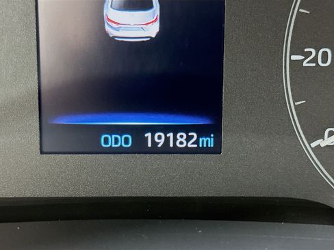 Used 2024 Toyota Corolla LE FWD image 19