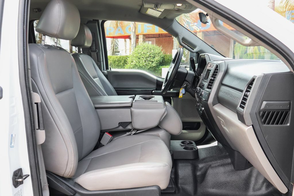 Used 2018 Ford F350 XL w/ Power Equipment Group RWD image 32