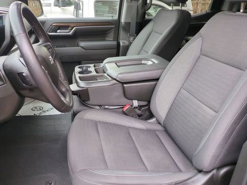 Used 2022 Chevrolet Silverado 1500 RST AWD/4WD image 19