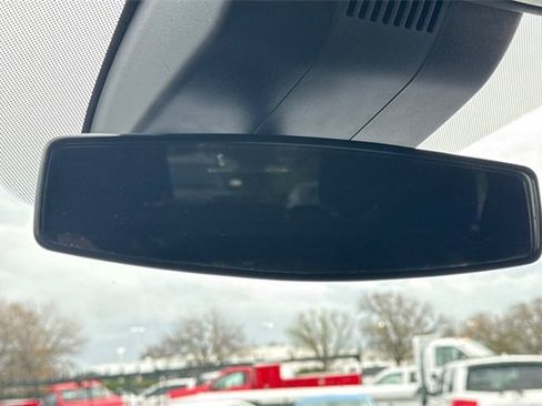 Used 2023 GMC Yukon XL SLE w/ Gmc Pro Safety Plus Package image 26