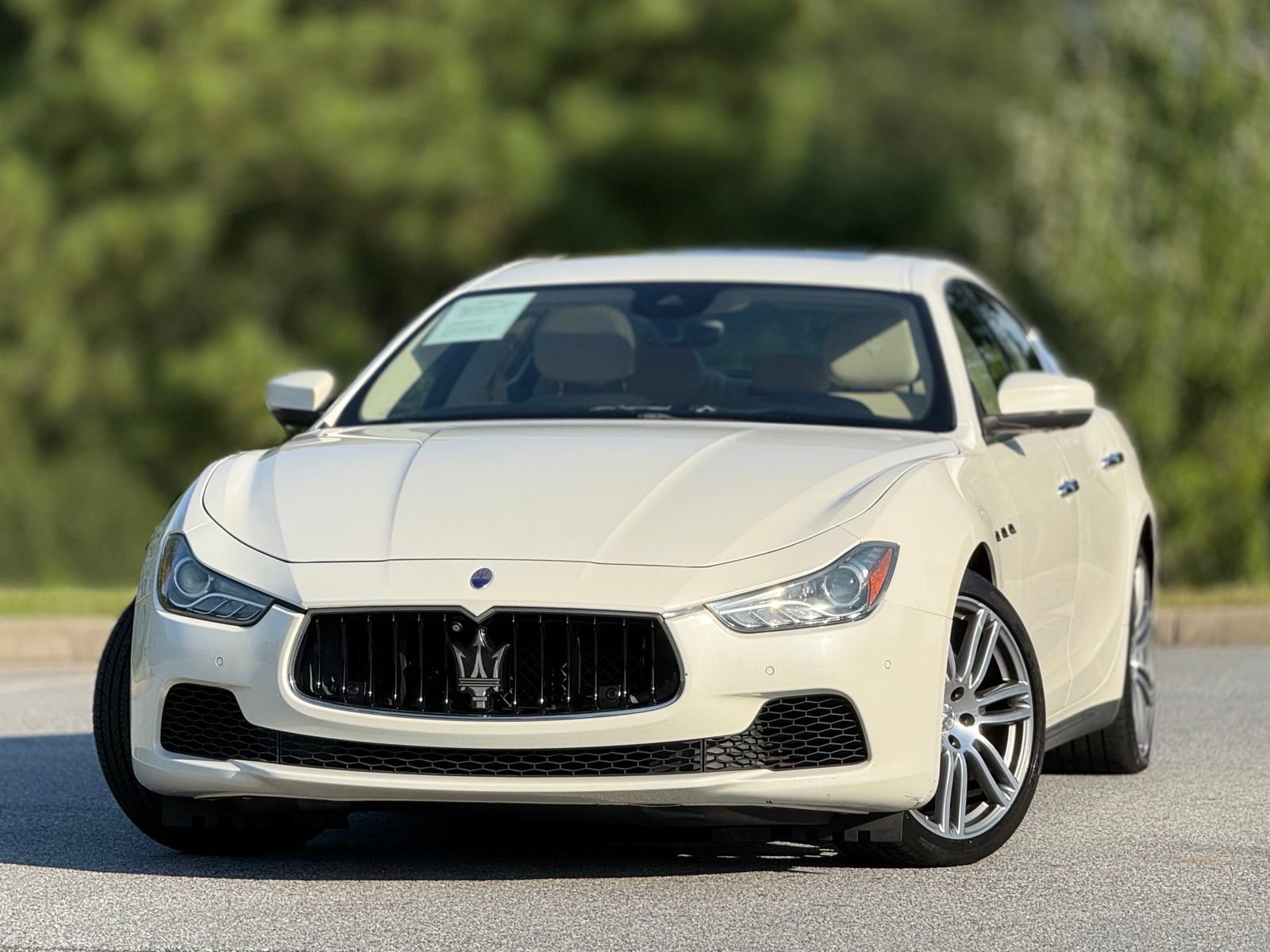 Used 2017 Maserati Ghibli S Q4 AWD/4WD image 2