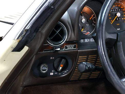 Used 1987 Mercedes-Benz 560 SL image 66