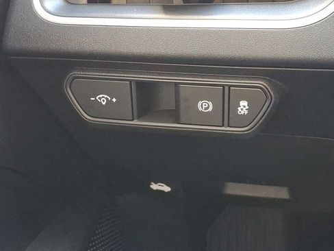 Used 2025 Kia K4 LXS image 29