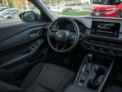New 2025 Honda Accord SE image 13