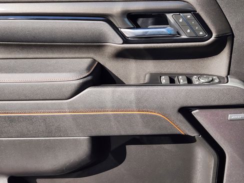 Certified 2025 GMC Sierra 2500 AT4 w/ AT4 Premium Plus Package image 25