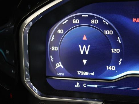 Used 2024 Chevrolet Silverado 1500 ZR2 w/ Technology Package image 21