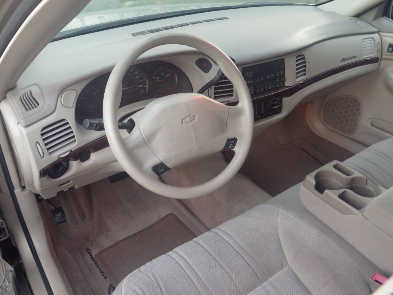 Used 2005 Chevrolet Impala w/ Preferred Equipment Group FWD image 7