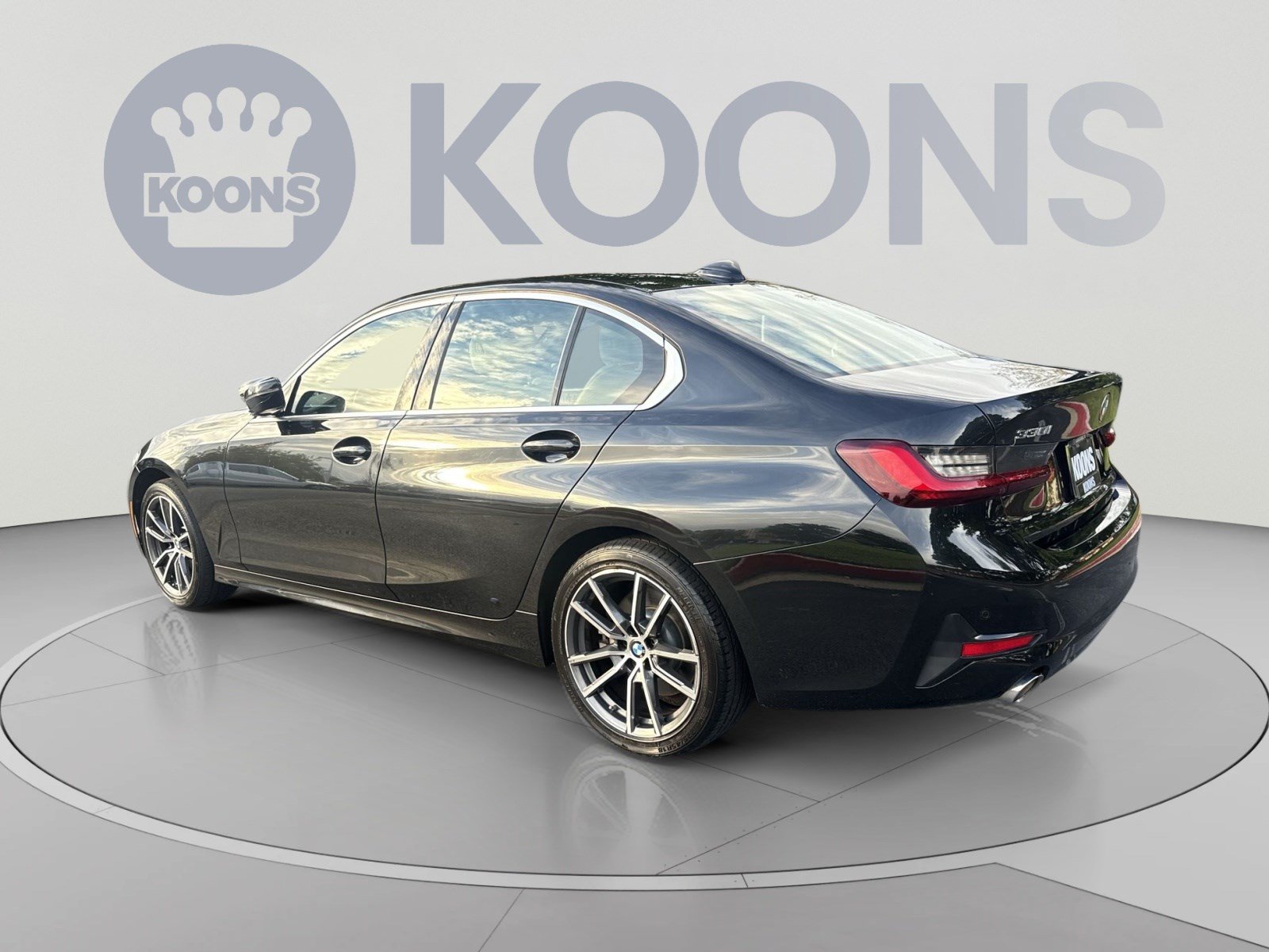 Used 2022 BMW 330i xDrive Sedan AWD/4WD image 4