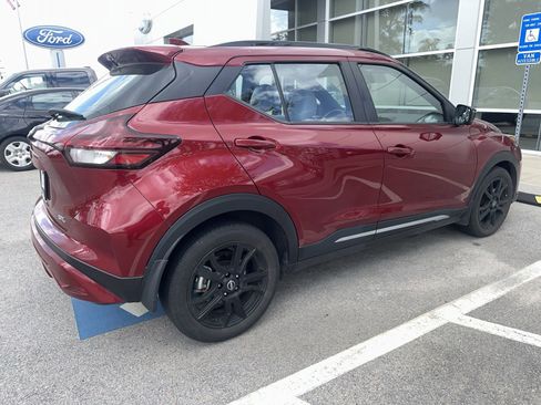 Used 2024 Nissan Kicks SR w/ SR Premium Package image 6