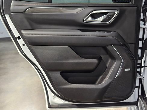 Used 2024 GMC Yukon AT4 w/ AT4 Premium Plus Package image 37