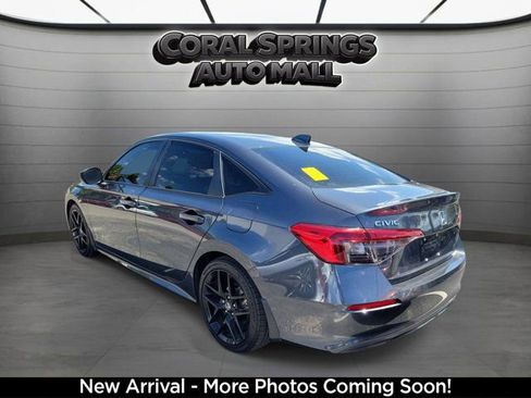 Used 2024 Honda Civic Sport image 3