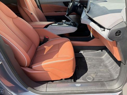 New 2026 Cadillac Optiq Luxury 2 w/ LPO, Floor Liner Package image 29