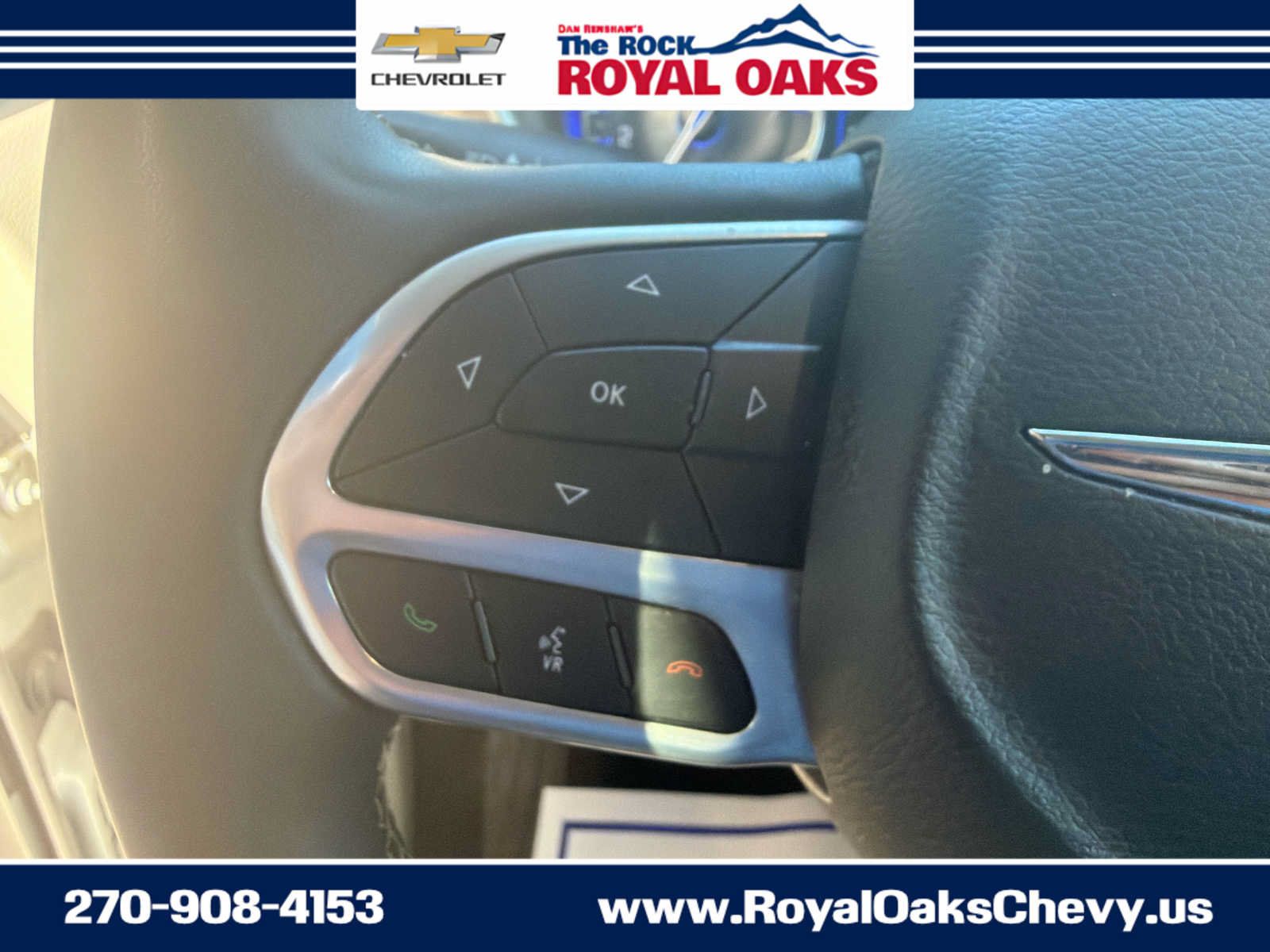 Used 2023 Chrysler Voyager LX FWD image 15