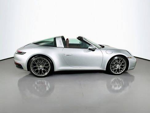 Certified 2024 Porsche 911 Targa 4 AWD/4WD image 8