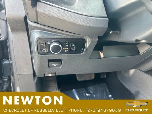 Used 2024 Ford Bronco Badlands AWD/4WD image 7