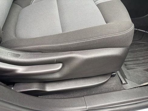 Used 2024 Chevrolet Blazer LT w/ Convenience Package image 41