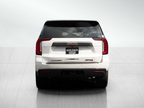 Used 2023 GMC Yukon XL AT4 w/ AT4 Premium Plus Package image 4