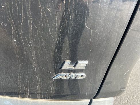 Used 2021 Toyota RAV4 LE image 14