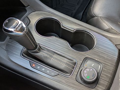 Used 2019 GMC Acadia SLT w/ Black Edition image 26