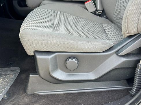 Used 2018 Ford F150 XLT image 17